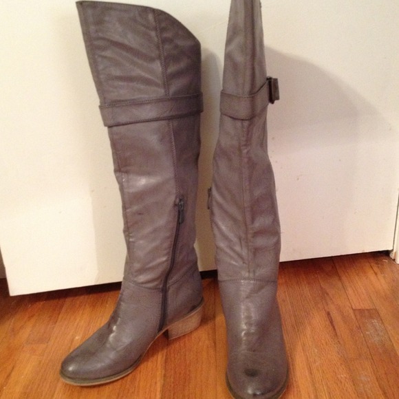Knee high Grey Leather Boots