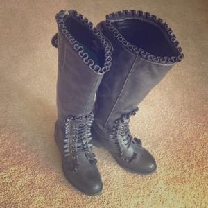 🔸reduced!🔸Betsey Johnson knee high boot