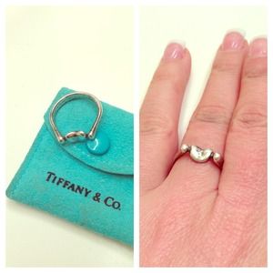 Authentic Tiffany's Elsa Peretti bean ring ❌trade