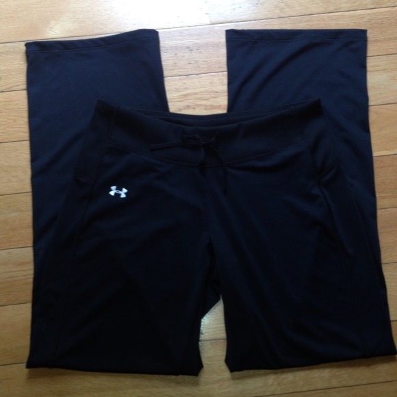 Sold!!! Under Armour black short sweat pants