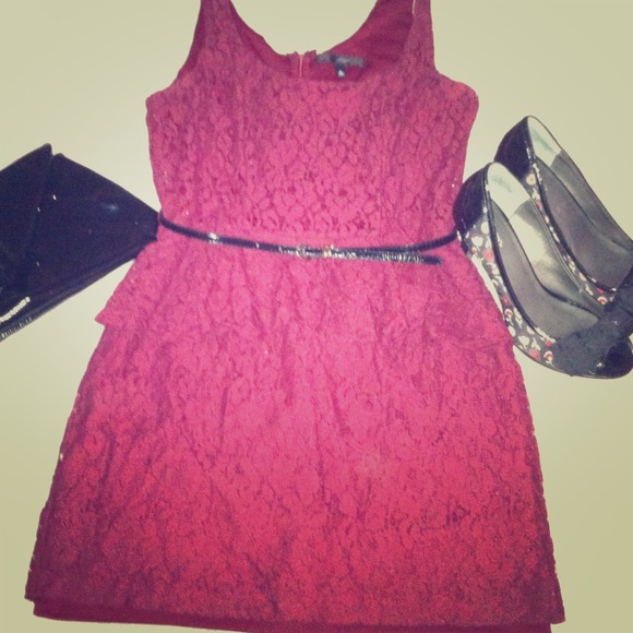 Red Lace Peplum 🎉final reduction🎉