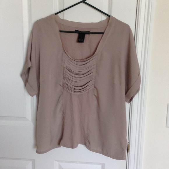 🌀Sold in bundle🌀 Very cute Calvin Klein top