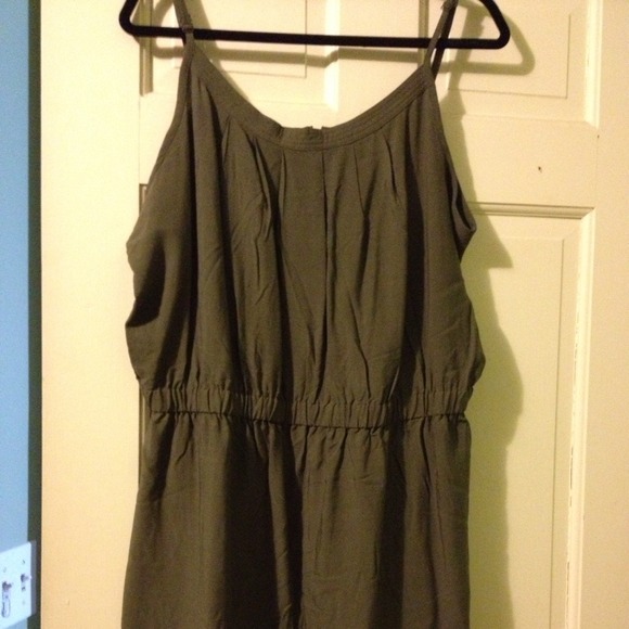 BRAND NEW Olive green dress