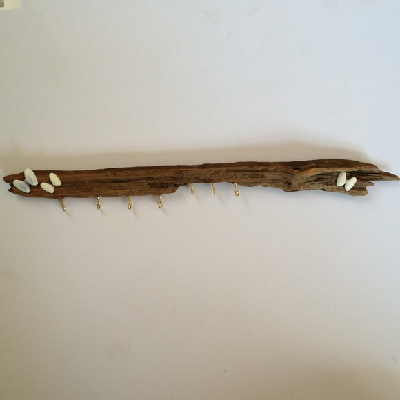 Driftwood jewelry holder