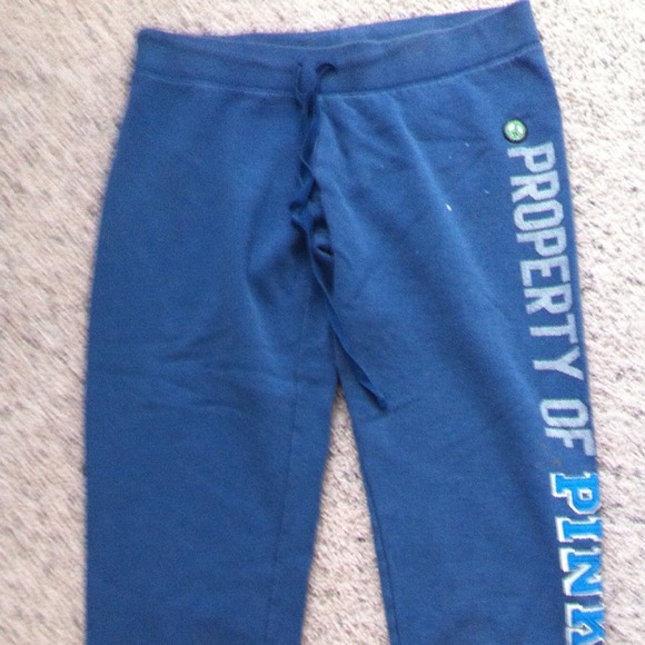 RESERVED✨Bundle for @okwil Pink crop sweats✨