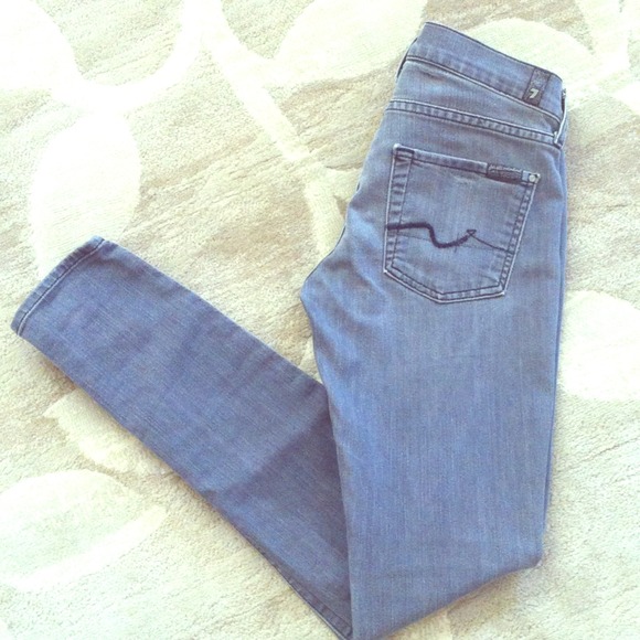 🌺REDUCED🌺7 For All Mankind Gwenevere Skinny Jean