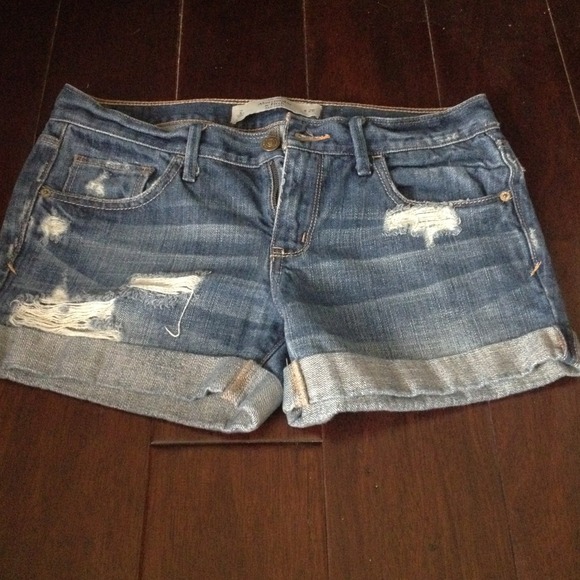 💢💢Traded💢💢Abercrombie short!