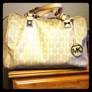 💥💥REDUCED 💥💥💥MICHAEL KORS bag !!!