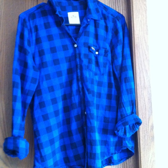Hollister blue checkered shirt