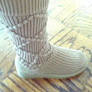 Camel knit UGG boots