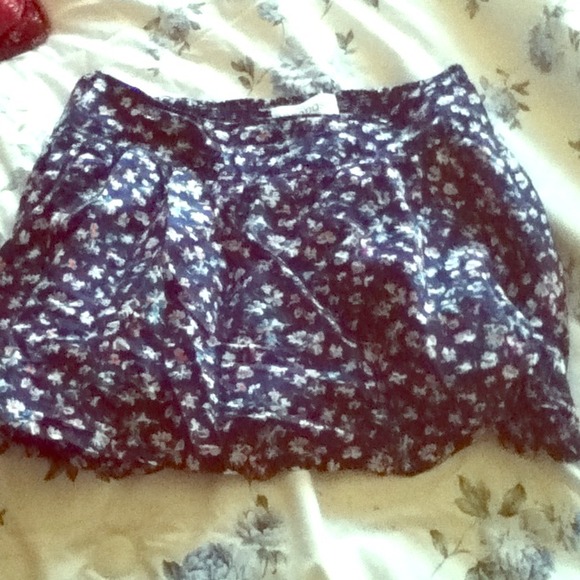 Skirt!