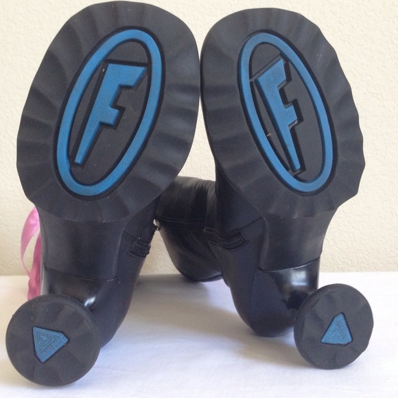 🚫SOLD🚫Fluevog Corset Boots - Picture 3 of 4