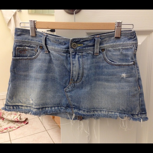 Hollister denim mini skirt