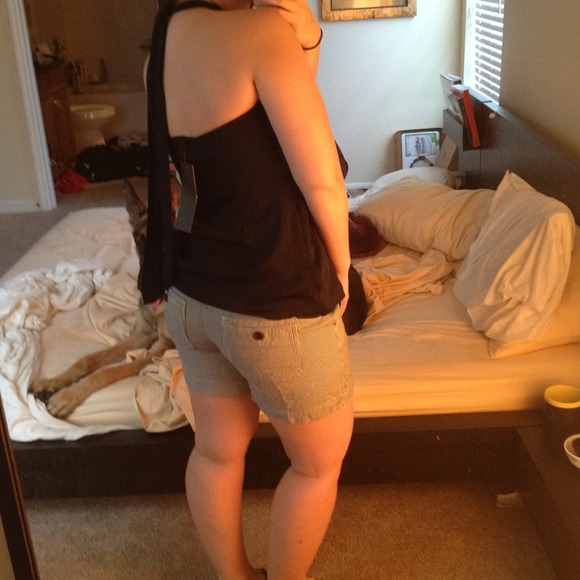 Halter top - Picture 2 of 4