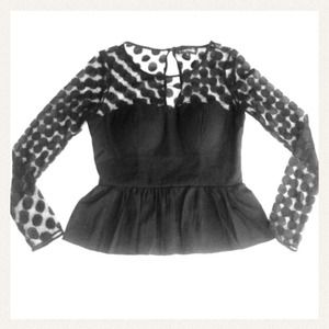 🌟HOST PICK🌟 Black polka dot sleeve top