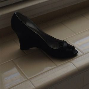 Black peep toe wedges