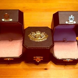 Juicy couture charm boxes! No charm inside!