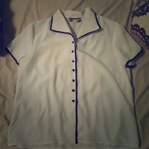 White button up short sleeve shirt