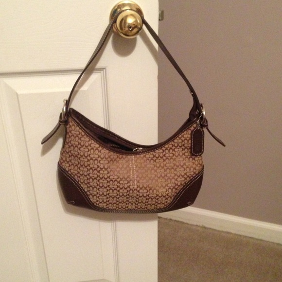 Coach purse - Picture 1 of 3