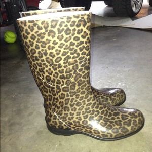 REDUCED!!  Leopard print rain boots