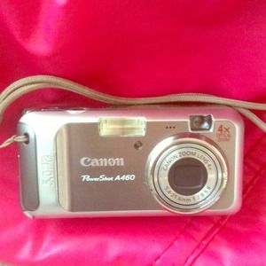 Canon camera with 50 mega pixels.