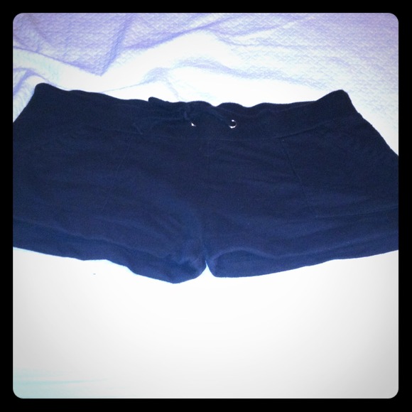 🔴SOLD🔴Black stretch trouser shorts. Size XL.