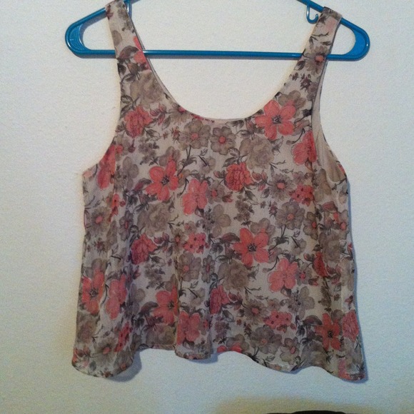 Flower crop top