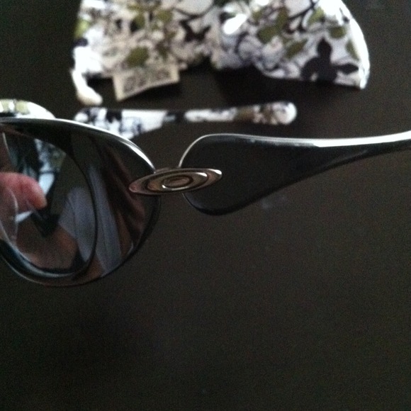 ❌❌Sold❌❌ - Picture 2 of 4