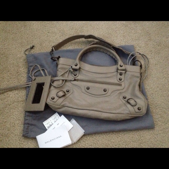 SOLD!!!NWT Balenciaga First classic bag.