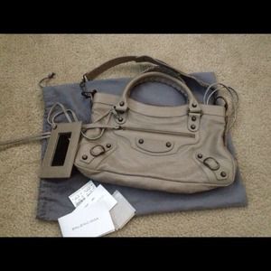 SOLD!!!NWT Balenciaga First classic bag.