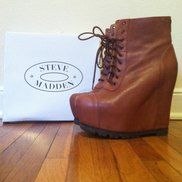 💋SOLD💋 Steve Madden "Armenda" Bootie