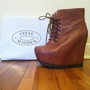 💋SOLD💋 Steve Madden "Armenda" Bootie