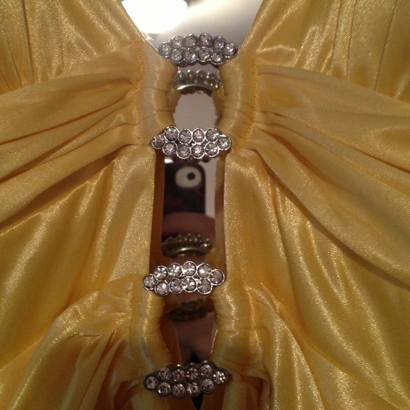 Long Elegant Yellow Halter Dress (PROM?) - Picture 2 of 4