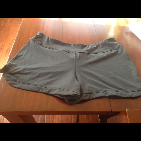 🔴SOLD🔴  Champion Dark Grey Shorts - Size XL