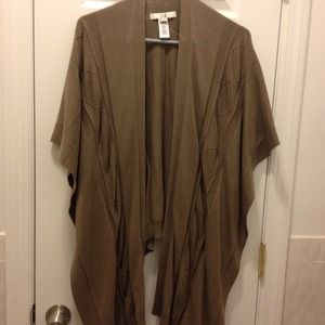 ⛔SOLD⛔ 💥REDUCED💥 Forever 21 Shawl