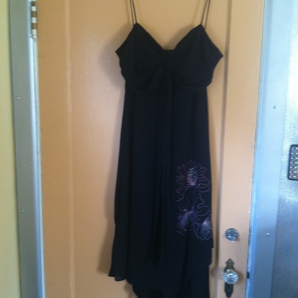 ❤ SOLD SOLD! beautiful black dress ❤.       SOLD
