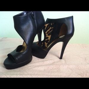 Carlos santana highheels
