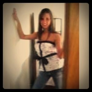 Sweet white and navy tube top