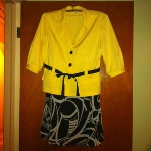 2 pc skirt w/ jacket & sash. B&W lined skirt.