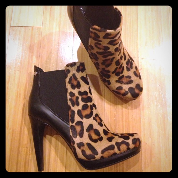 Calvin Klein Boots - ✨FLASH SALE✨💯% Calvin Klein Ankle Booties