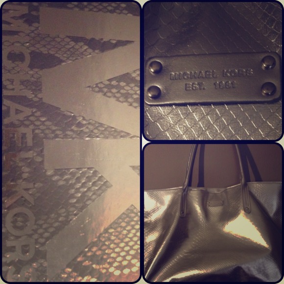 🔴SOLD🔴 Authentic MK tote