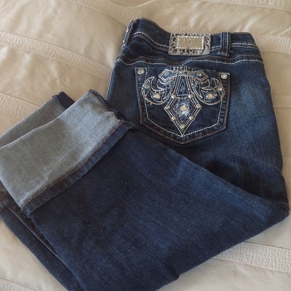 ⭐TRADED⭐LA IDOL Capris