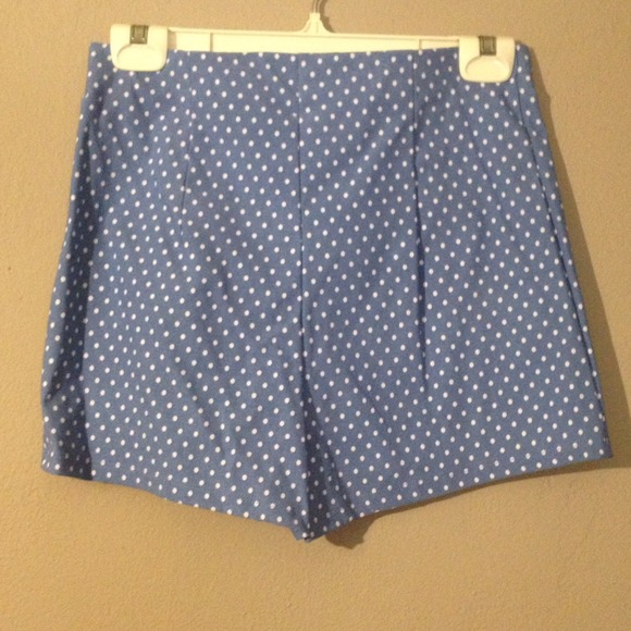 🔺Reduced🔺 Polka dot high waist shorts - Picture 2 of 2