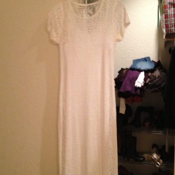Pekaboo dress