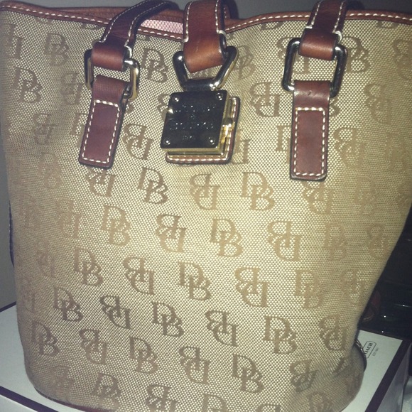 Dooney & Burke purse Authentic
