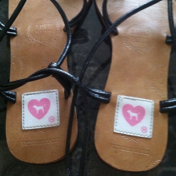 Adorable Victorias Secret "Love Pink" Sandals. - Picture 2 of 3