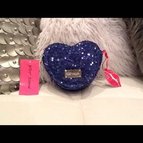 BESTY JOHNSON blue sequence heart shaped clutch!