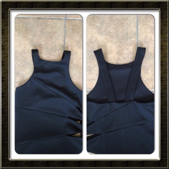 ✨BRAND NEW✨Great little black dress - Picture 3 of 3