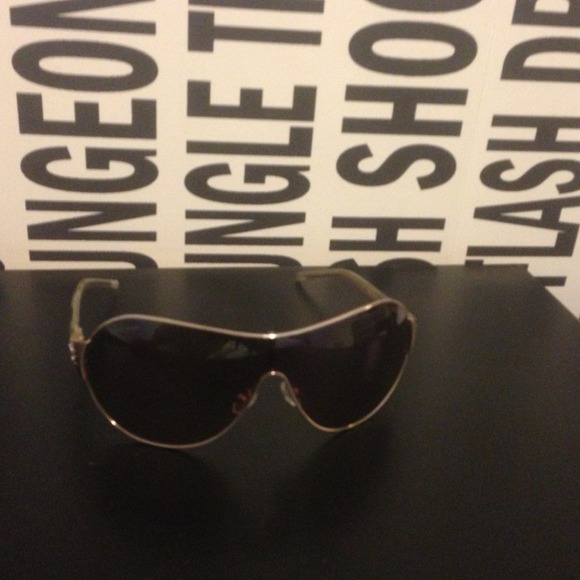 Línea Roma Sunglasses main image 2