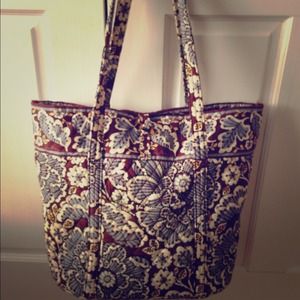 Vera Bradley Tote